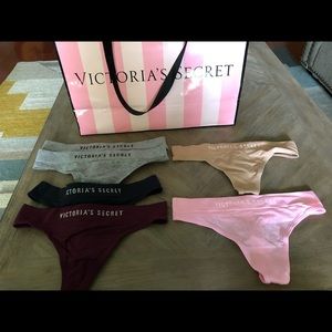 VS Perfect Comfort Seamless Thong Panties